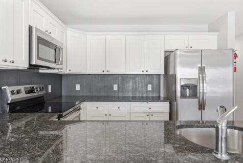262 2ND Avenue Newark NJ 07107