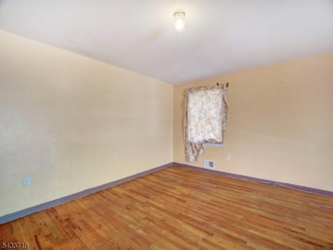 92 E Bigelow Street Newark NJ 07114