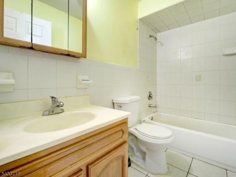 92 E Bigelow Street Newark NJ 07114