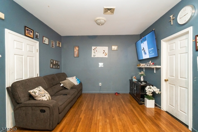 173 3RD Street Elizabeth NJ 07206