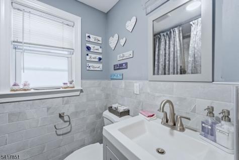 757 Thomas Street Elizabeth NJ 07202