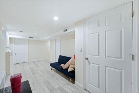 757 Thomas Street Elizabeth NJ 07202
