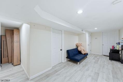 757 Thomas Street Elizabeth NJ 07202