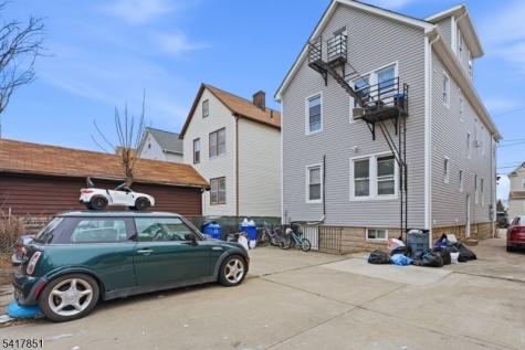 757 Thomas Street Elizabeth NJ 07202