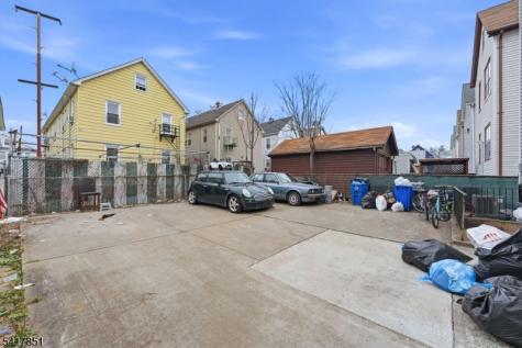 757 Thomas Street Elizabeth NJ 07202