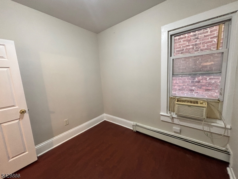 288 Totowa Avenue Paterson NJ 07502