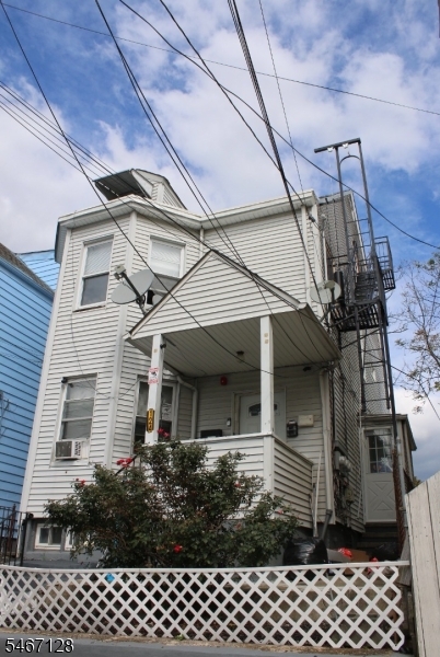 124 Albion Avenue Paterson NJ 07502