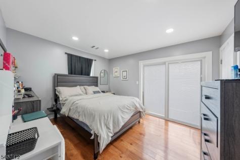 393 E 30th Street Paterson NJ 07504