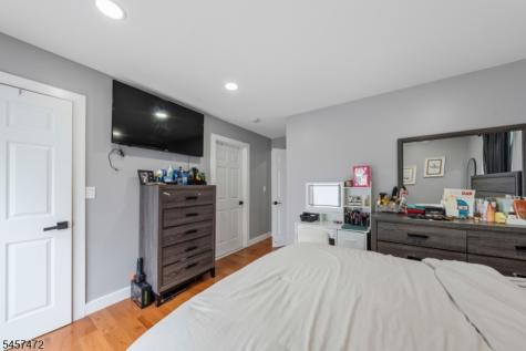 393 E 30th Street Paterson NJ 07504