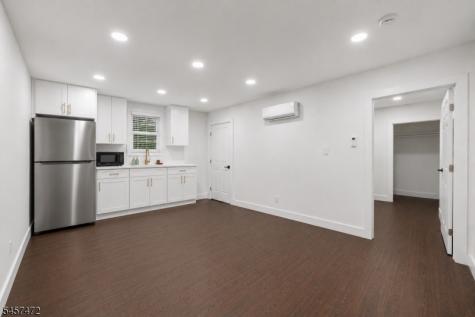 393 E 30th Street Paterson NJ 07504