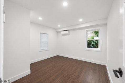 393 E 30th Street Paterson NJ 07504