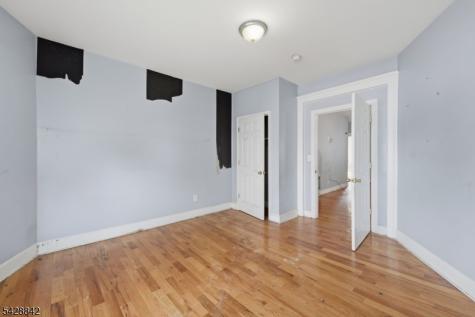 74 Hamilton Street East Orange NJ 07017