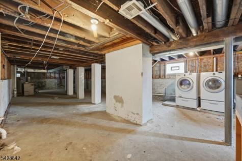 74 Hamilton Street East Orange NJ 07017