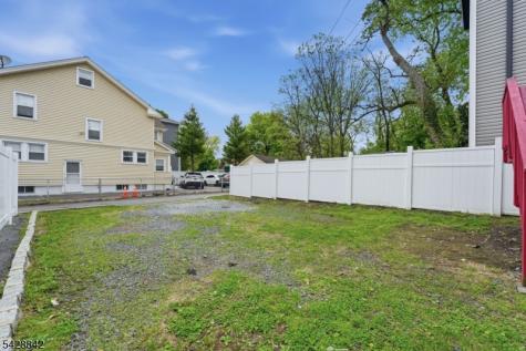 74 Hamilton Street East Orange NJ 07017