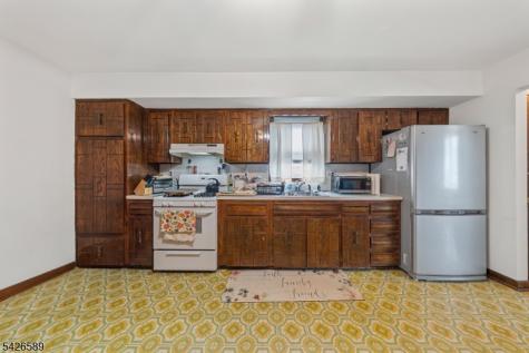 347 Manor Court Lyndhurst NJ 07071