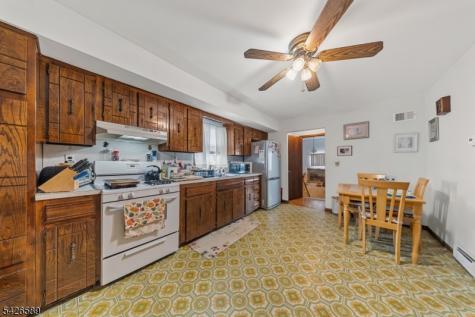 347 Manor Court Lyndhurst NJ 07071
