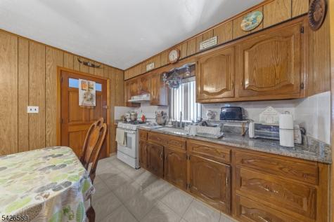 347 Manor Court Lyndhurst NJ 07071
