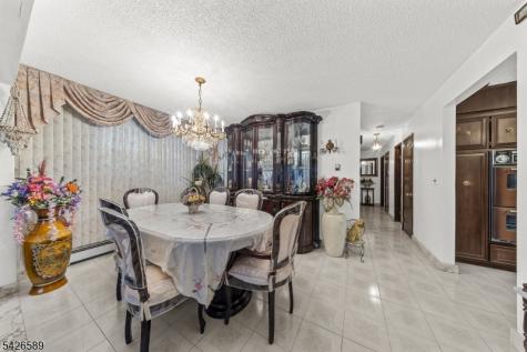 347 Manor Court Lyndhurst NJ 07071