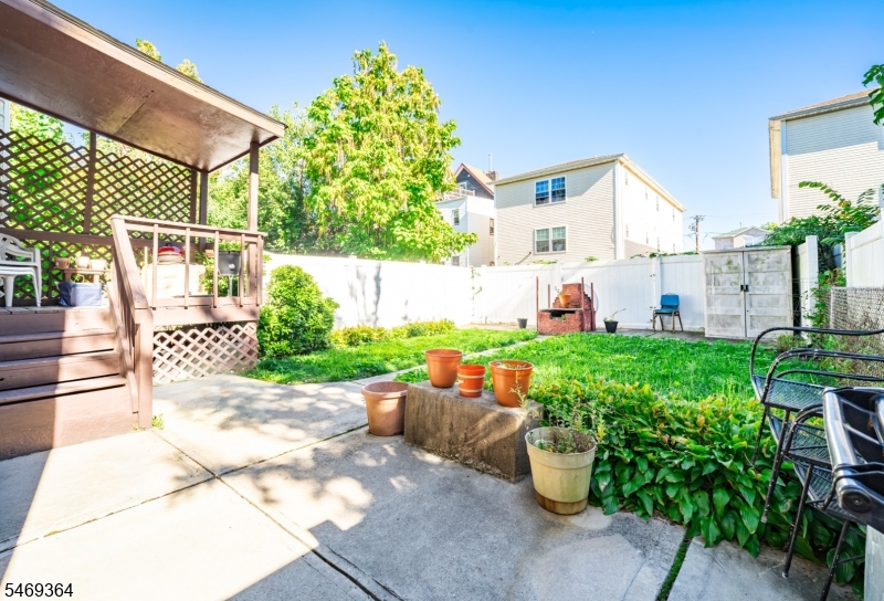 160 S 10th Street Newark NJ 07107