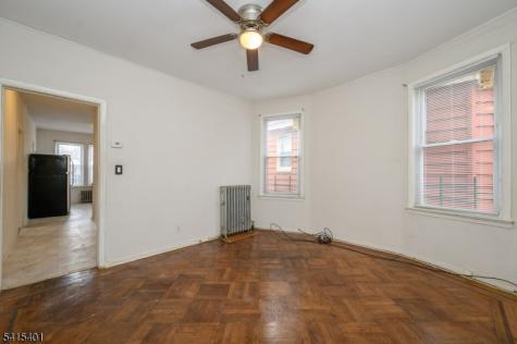1053 Hunterdon Street Newark NJ 07112
