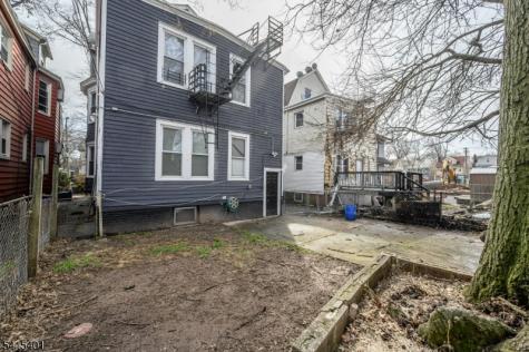 1053 Hunterdon Street Newark NJ 07112
