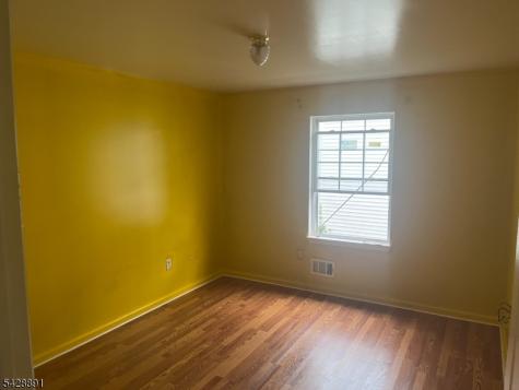 896 S 16th Street Newark NJ 07108