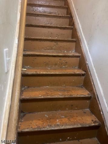 123 Seymour Avenue Newark NJ 07108