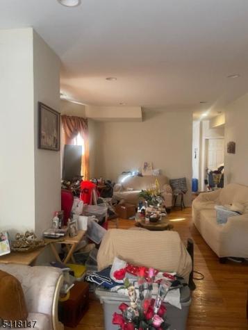 123 Seymour Avenue Newark NJ 07108