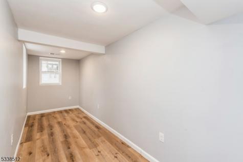 72 Sunset Avenue Newark NJ 07106