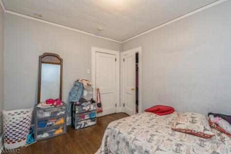 72 Sunset Avenue Newark NJ 07106