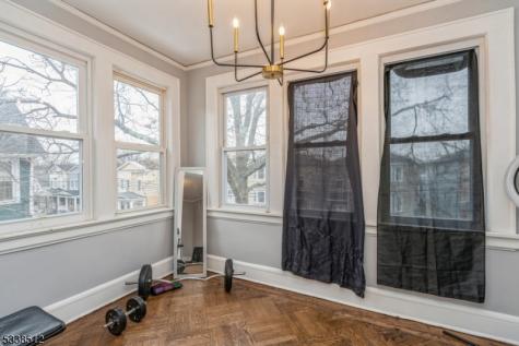 72 Sunset Avenue Newark NJ 07106