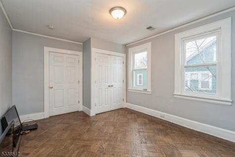 72 Sunset Avenue Newark NJ 07106