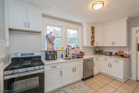 72 Sunset Avenue Newark NJ 07106