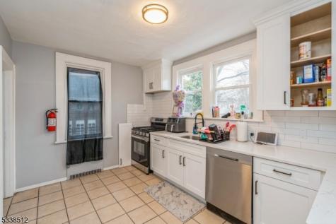 72 Sunset Avenue Newark NJ 07106