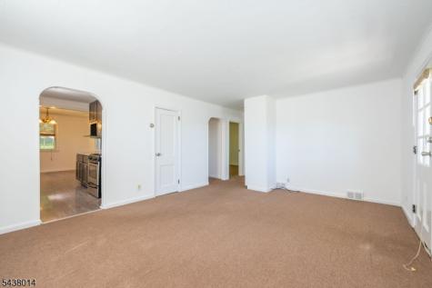 67 Stuyvesant Court Clifton NJ 07013