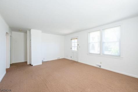 67 Stuyvesant Court Clifton NJ 07013