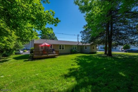 67 Stuyvesant Court Clifton NJ 07013