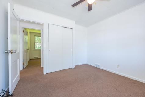 67 Stuyvesant Court Clifton NJ 07013