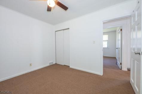 67 Stuyvesant Court Clifton NJ 07013