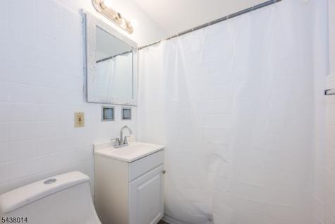 67 Stuyvesant Court Clifton NJ 07013