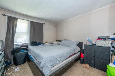 67 Stuyvesant Court Clifton NJ 07013
