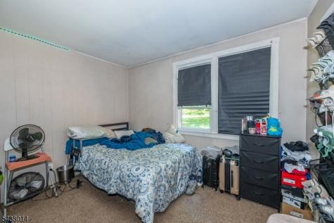 67 Stuyvesant Court Clifton NJ 07013