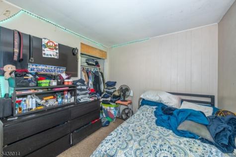 67 Stuyvesant Court Clifton NJ 07013
