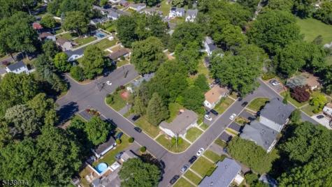 67 Stuyvesant Court Clifton NJ 07013
