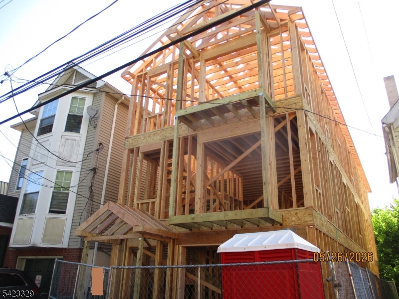 71 N 14th Street Newark NJ 07107