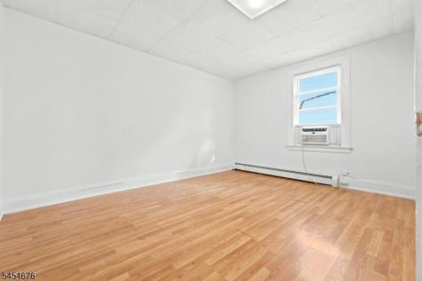 18 Winfield Street West Orange NJ 07052