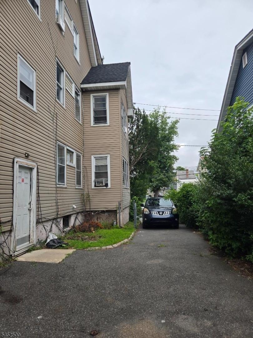 13 Fuller Place Irvington NJ 07111