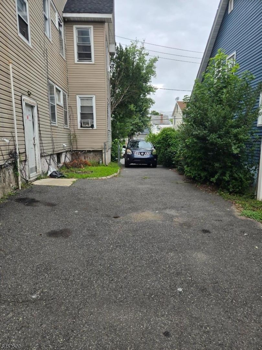 13 Fuller Place Irvington NJ 07111