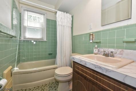 51 Charles Street Dumont NJ 07628