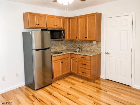 107 Madison Avenue Dunellen NJ 08812